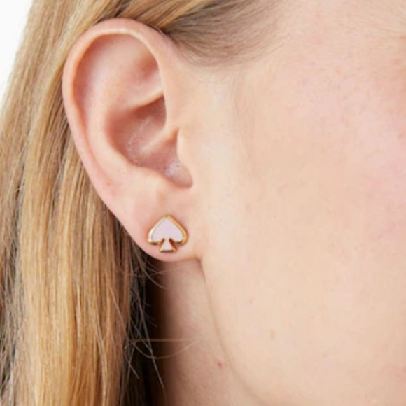 🛑SOLD🛑Brand New! Kate Spade Chalk Pink Everyday Spade Enamel Studs - Picture 4 of 7